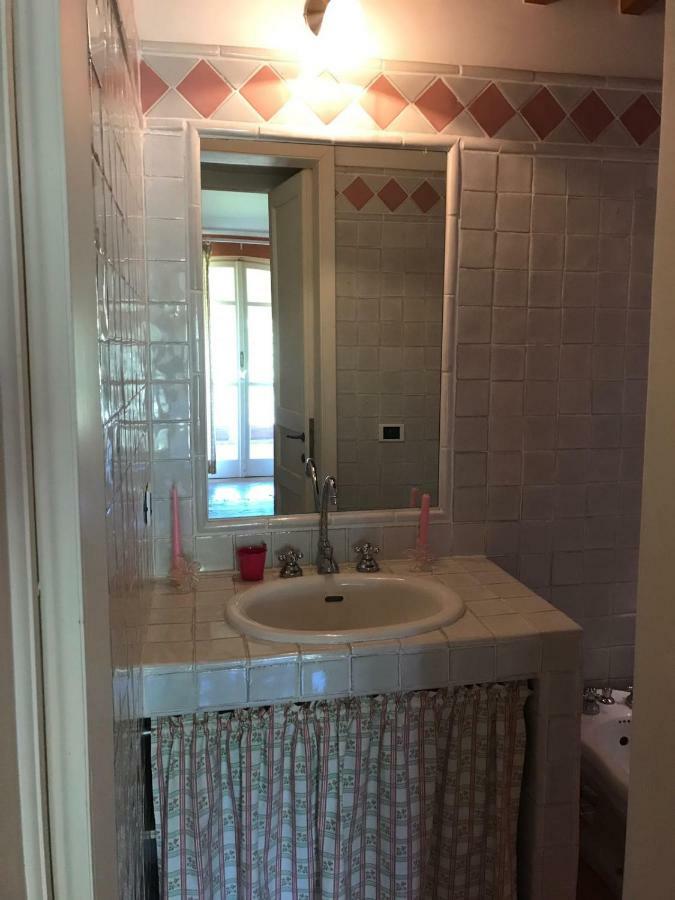 Bed and Breakfast Borgo del Gelso Olgiata Exterior foto