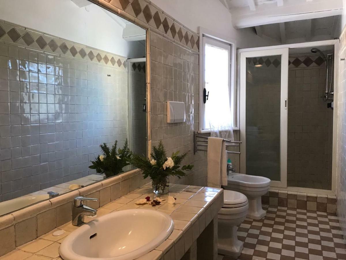 Bed and Breakfast Borgo del Gelso Olgiata Exterior foto